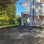 L'ecrin De Verdure Du Centre Aix-les-Bains